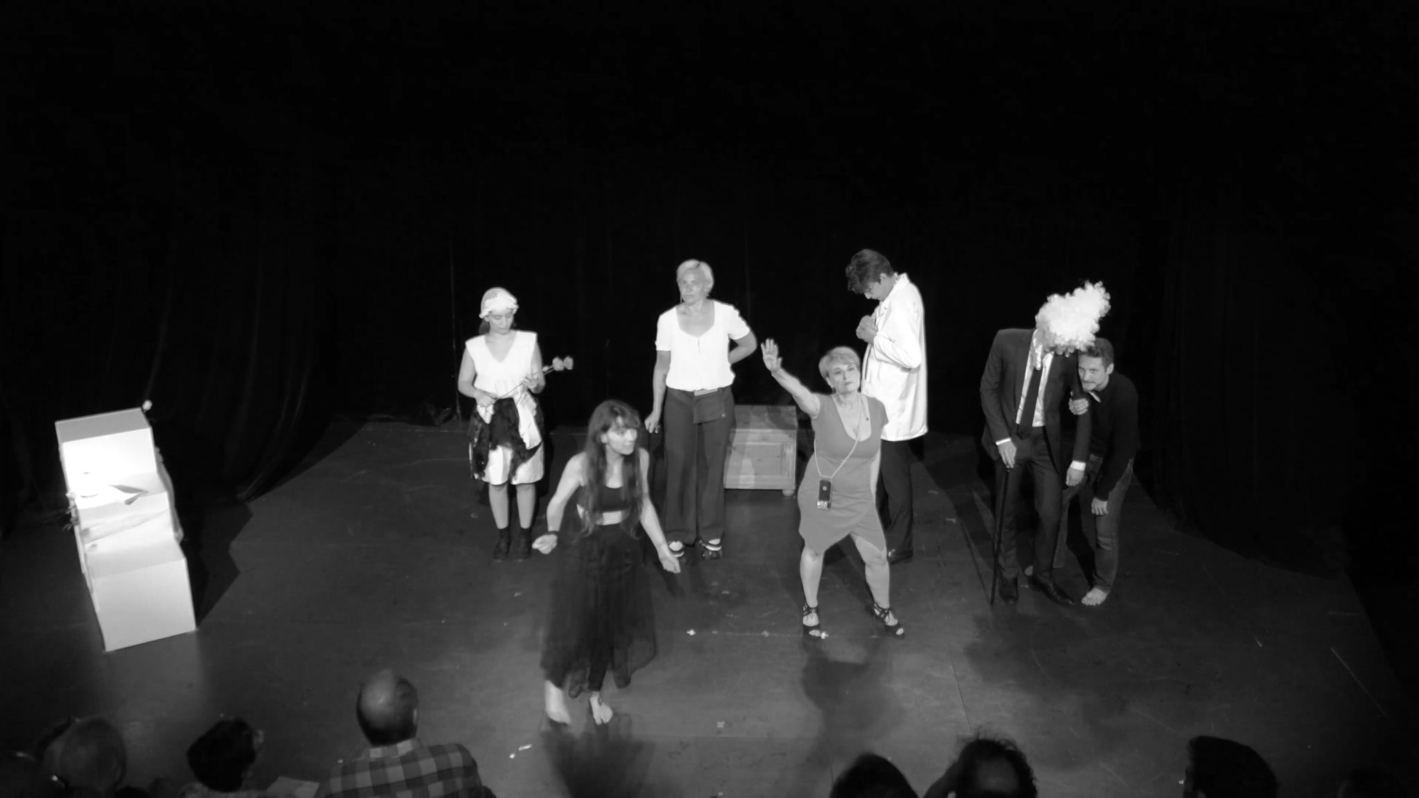 Le théâtre pour les séniors Cours de théâtre à PARIS