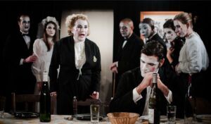 La noce chez les petits bourgeois de Brecht, mise en scène Stéphane Rugraff, cours de théâtre à Paris, Lizart