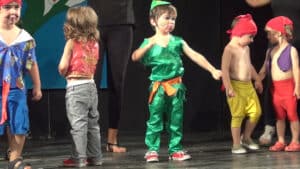 Spectacle de fin d'année des baby, cours de théâtre à Paris, Lizart