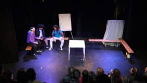 Spectacle de fin d'année des cours de théâtre, niveau débutant, cours LIzart
