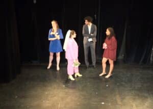Spectacle des élèves débutants des cours de théâtre à Paris, Lizart, année 2024